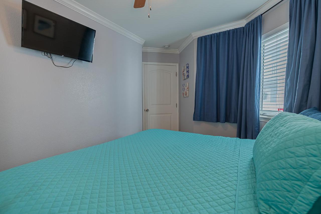 Octopus Gardens Private Boardwalk To The Beach Great Gulf Views Galveston Exterior foto